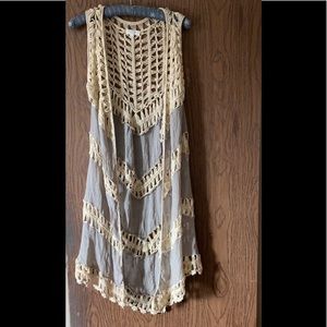 Umgee shawl size small